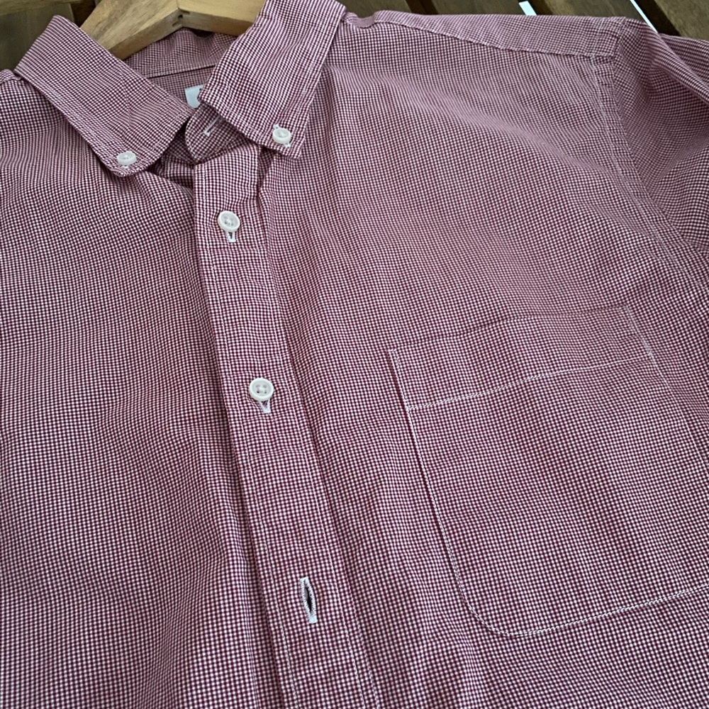 Small checks red UNIQLO shirt